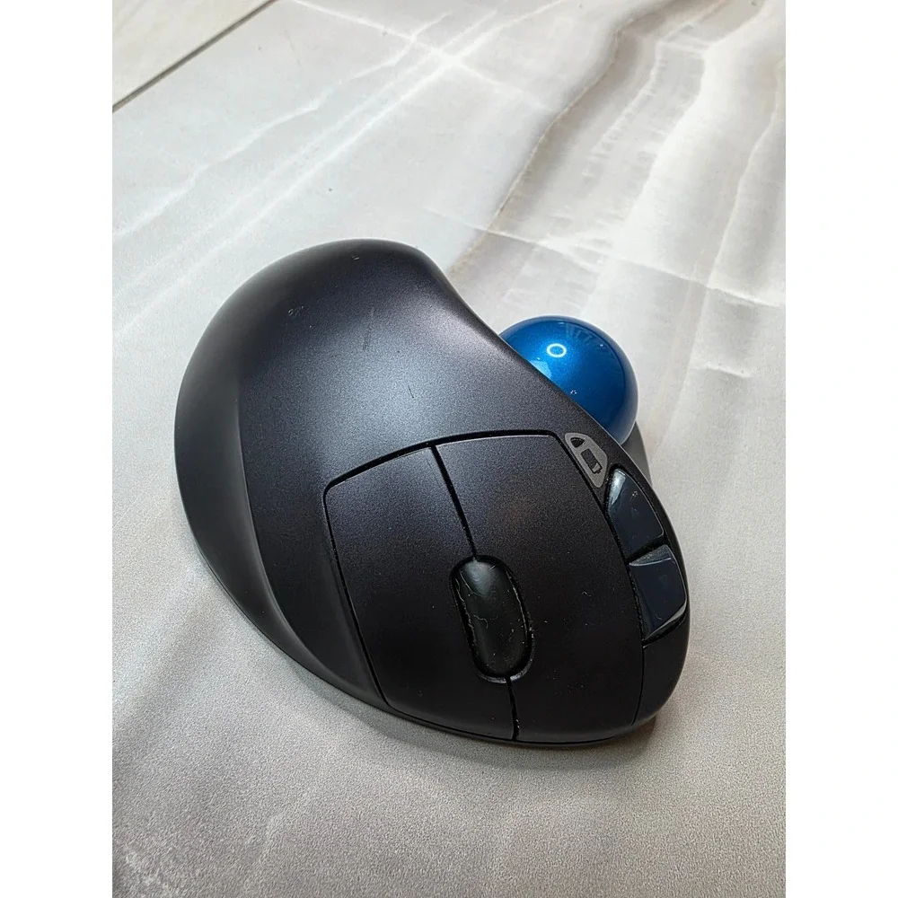 Logitech‎ M570 Wireless Trackball Mouse Ergonomic Black Blue 910-001799